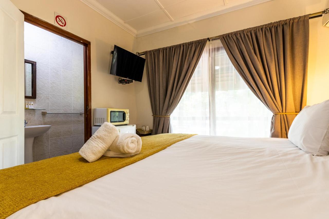 Nyathi Lodge Richards Bay Exterior foto